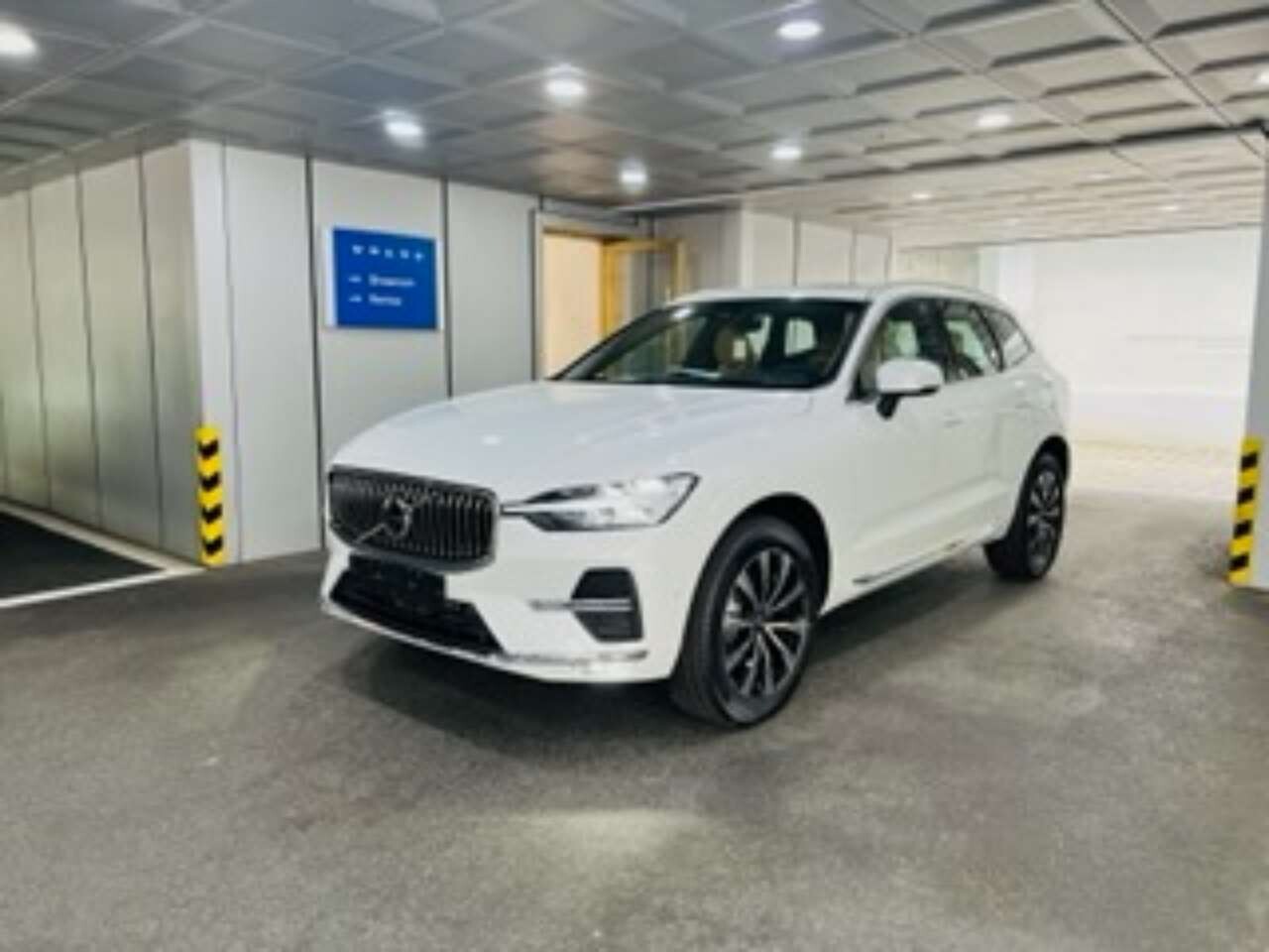 볼보 XC60 B5 AWD 울트라 브라이트 썸네일