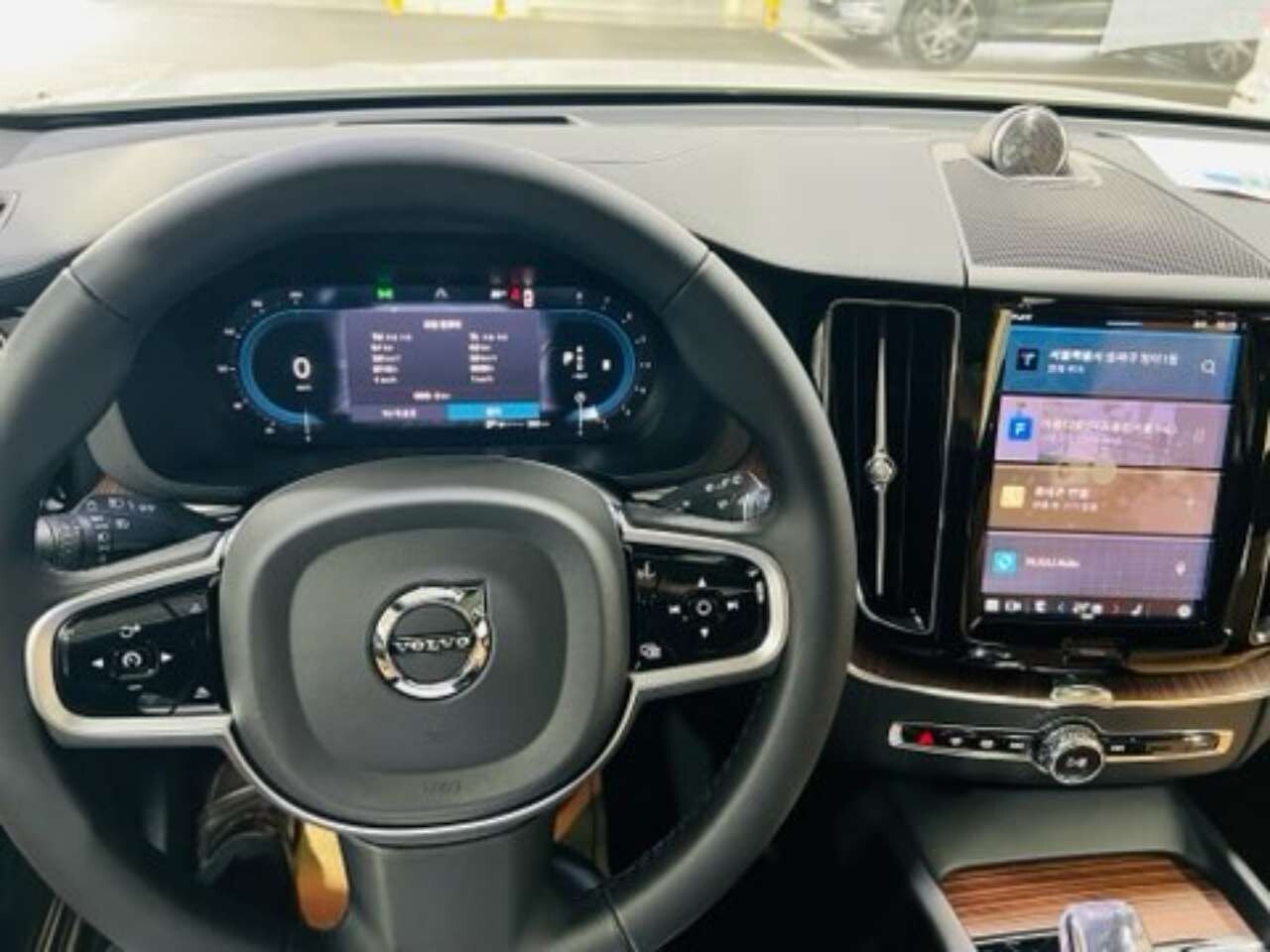 볼보 XC60 B5 AWD 울트라 브라이트 이미지2