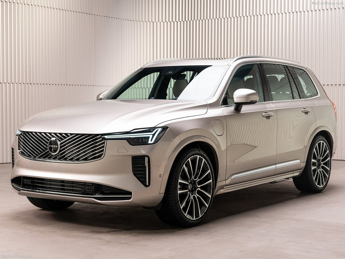 볼보 xc90 페페리 국내 가격 나왔네요  썸네일