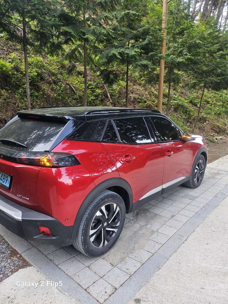 푸조 e2008  이미지1