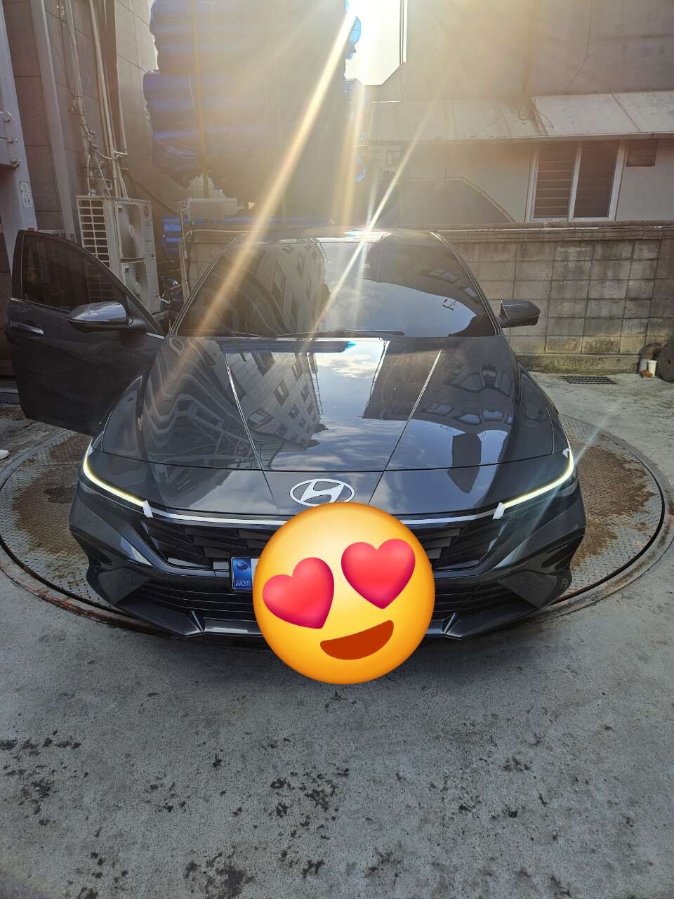 아반떼 잘 나왔습니다