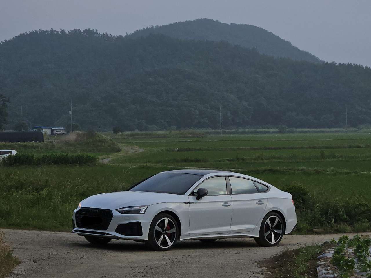 아우디 A5 45 TFSI 콰트로 프리미엄 스포트백 카본에디션 게시글 썸네일