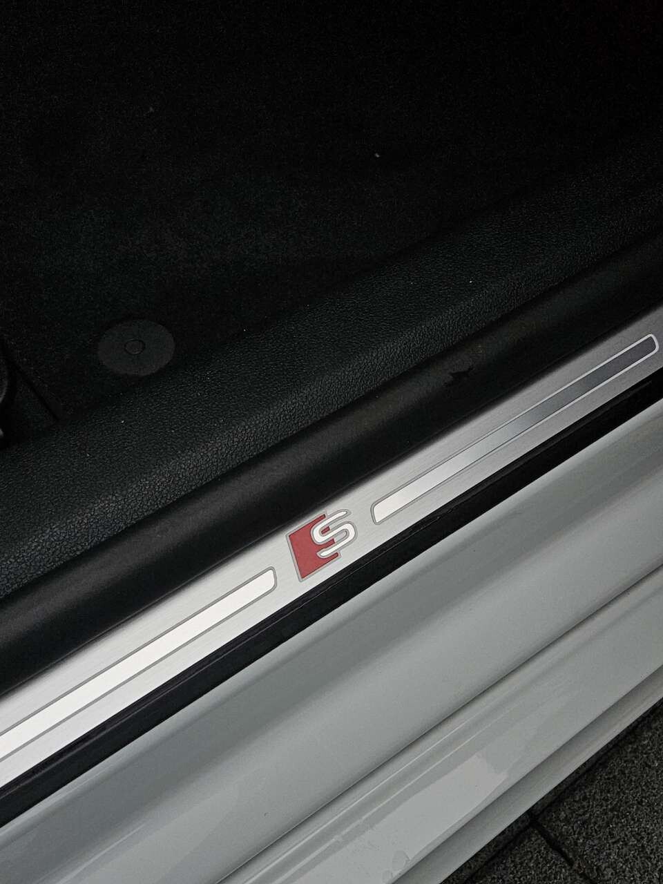 아우디 A5 45 TFSI 콰트로 프리미엄 스포트백 이미지4
