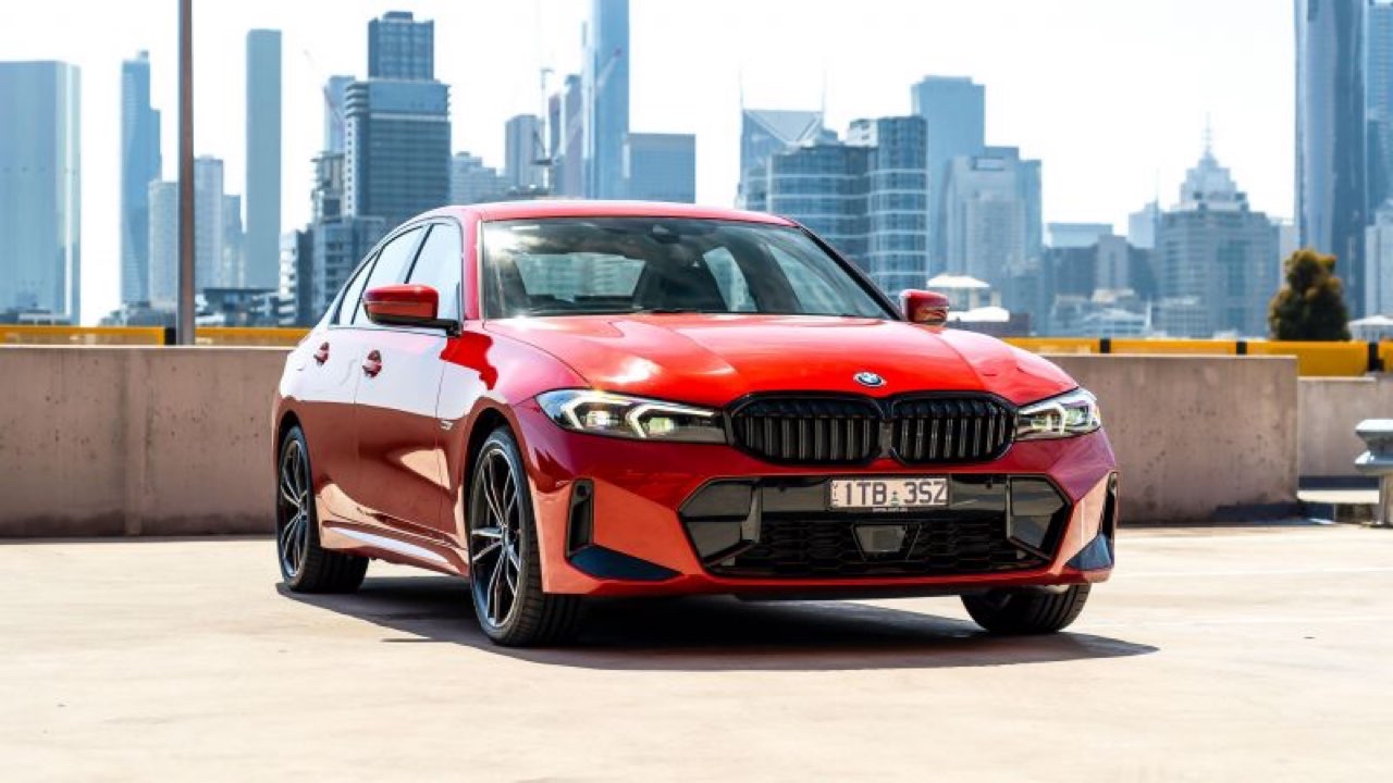 BMW: 3시리즈 50주년 Jahre Edition  게시글 썸네일