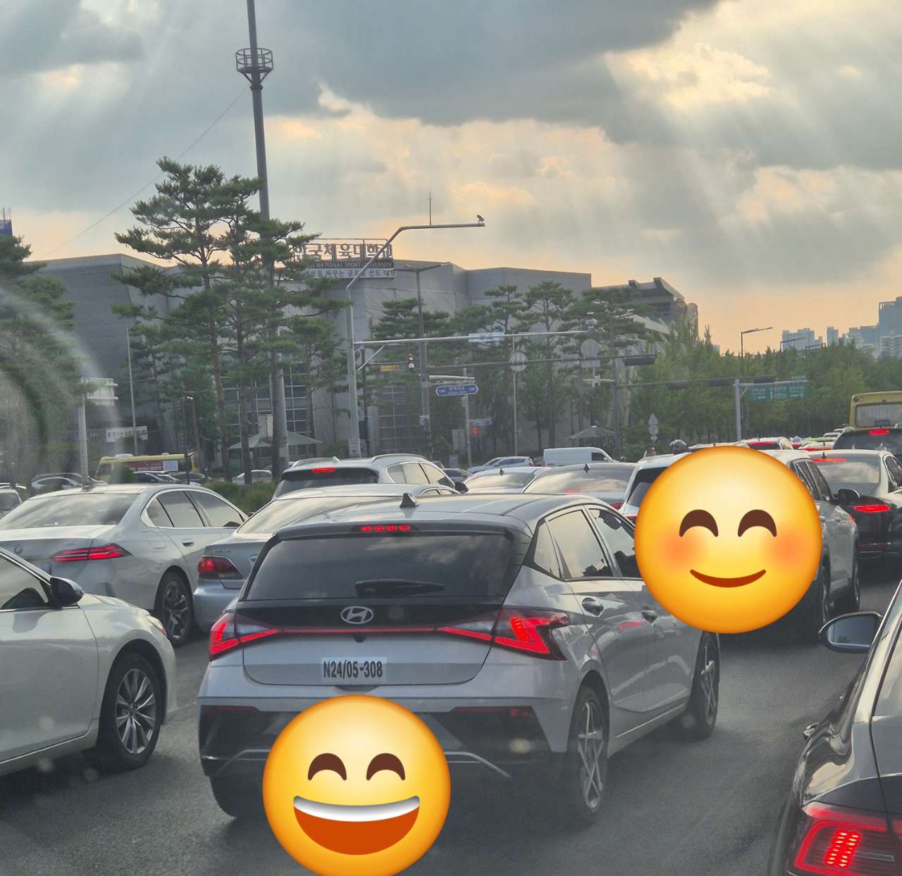 이 차 무엇인지 아시는분?? 게시글 썸네일