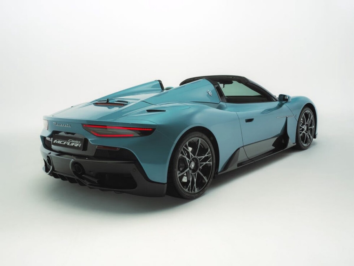 Maserati : Mcpura 공개 썸네일