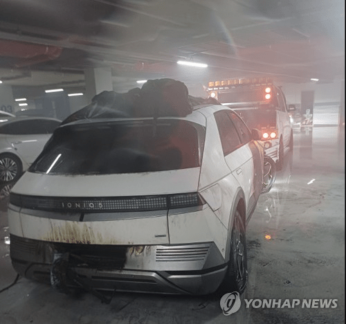 천안 아파트 지하주차장에서 전기차 불났네요  썸네일