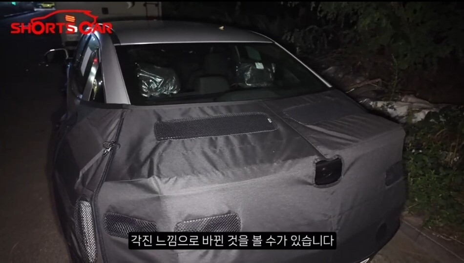아반떼 풀체인지 떴습니다 ㄷㄷ  썸네일