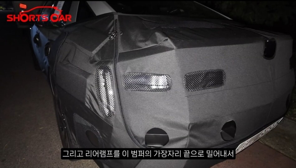 아반떼 풀체인지 떴습니다 ㄷㄷ  썸네일