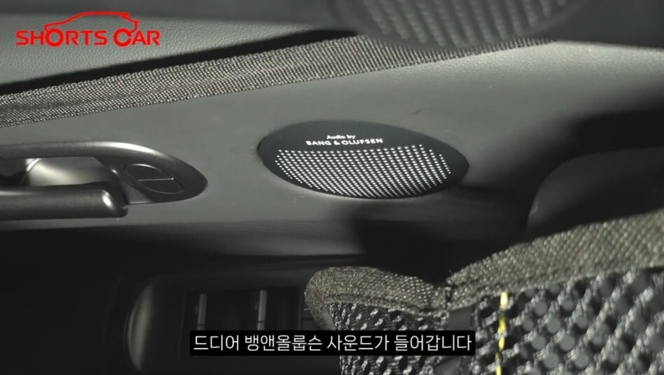 아반떼 풀체인지 떴습니다 ㄷㄷ  썸네일
