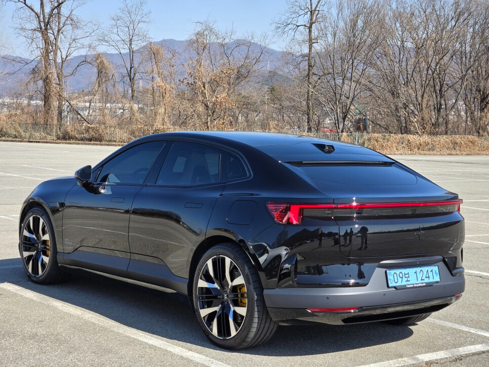 BMW 6GT를 대체할 만한 자동차가 나왔슴  썸네일