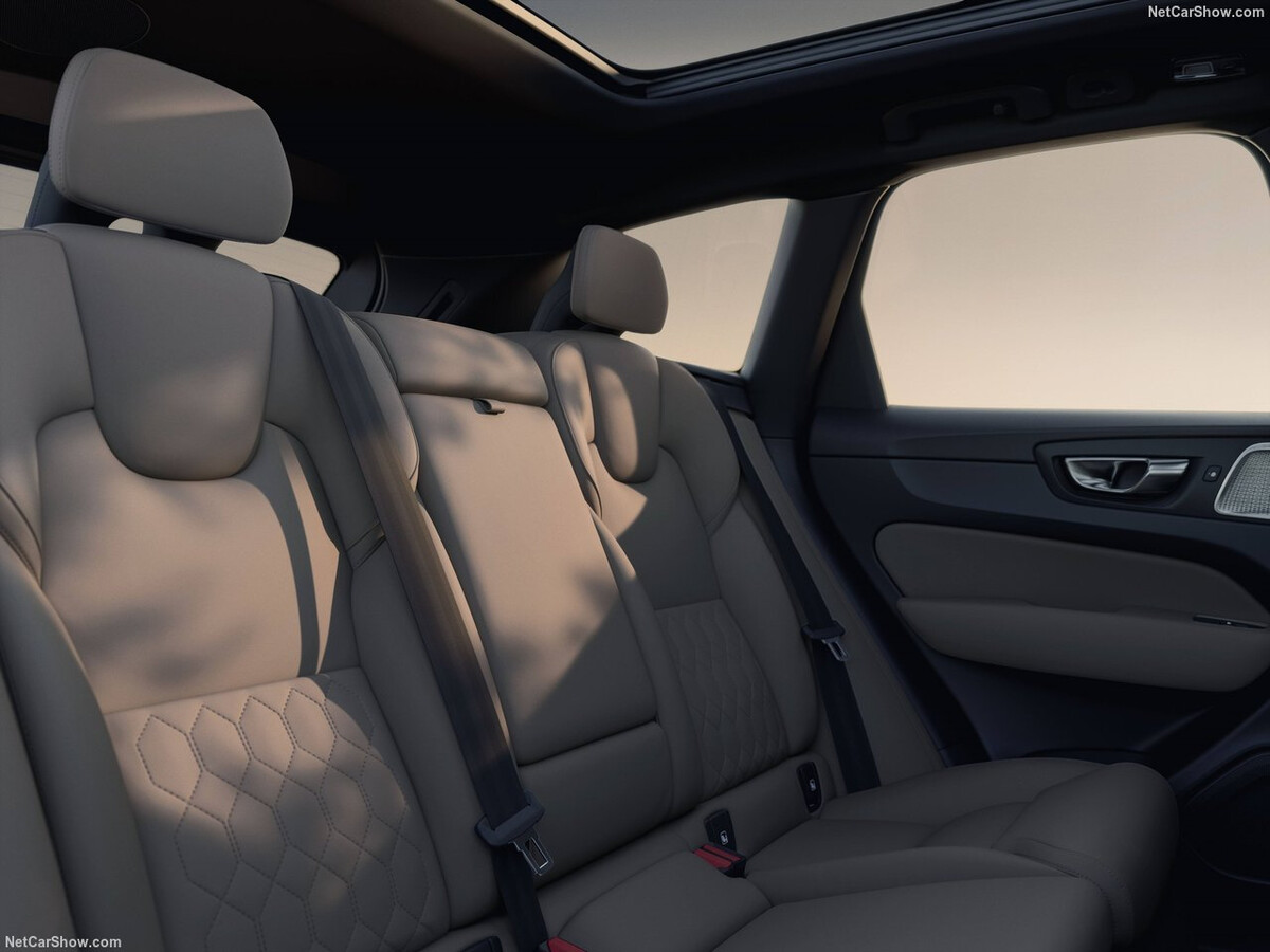 볼보 XC60 페리 가격 떴는데 미쳣습니다 에어서스 기본적용 ㄷㄷㄷㄷ  썸네일