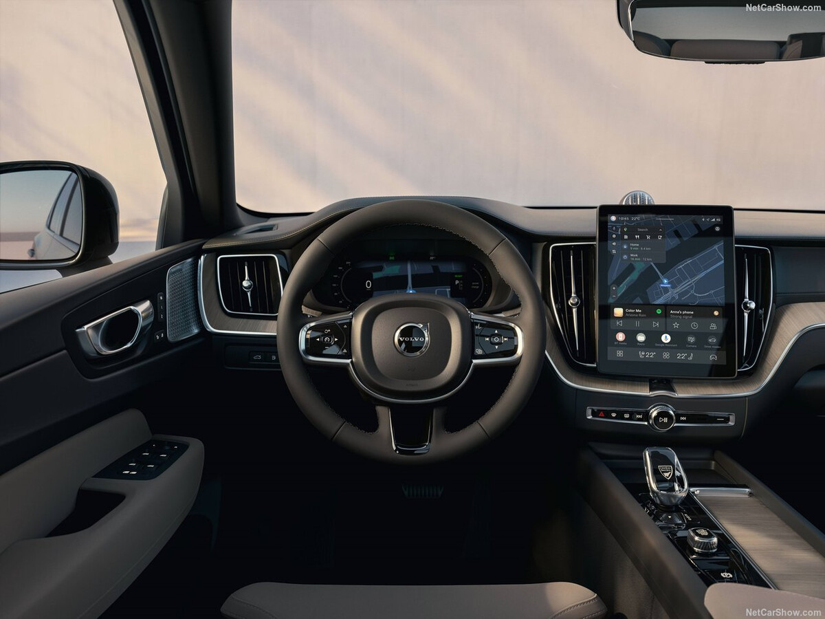 볼보 XC60 페리 가격 떴는데 미쳣습니다 에어서스 기본적용 ㄷㄷㄷㄷ  썸네일
