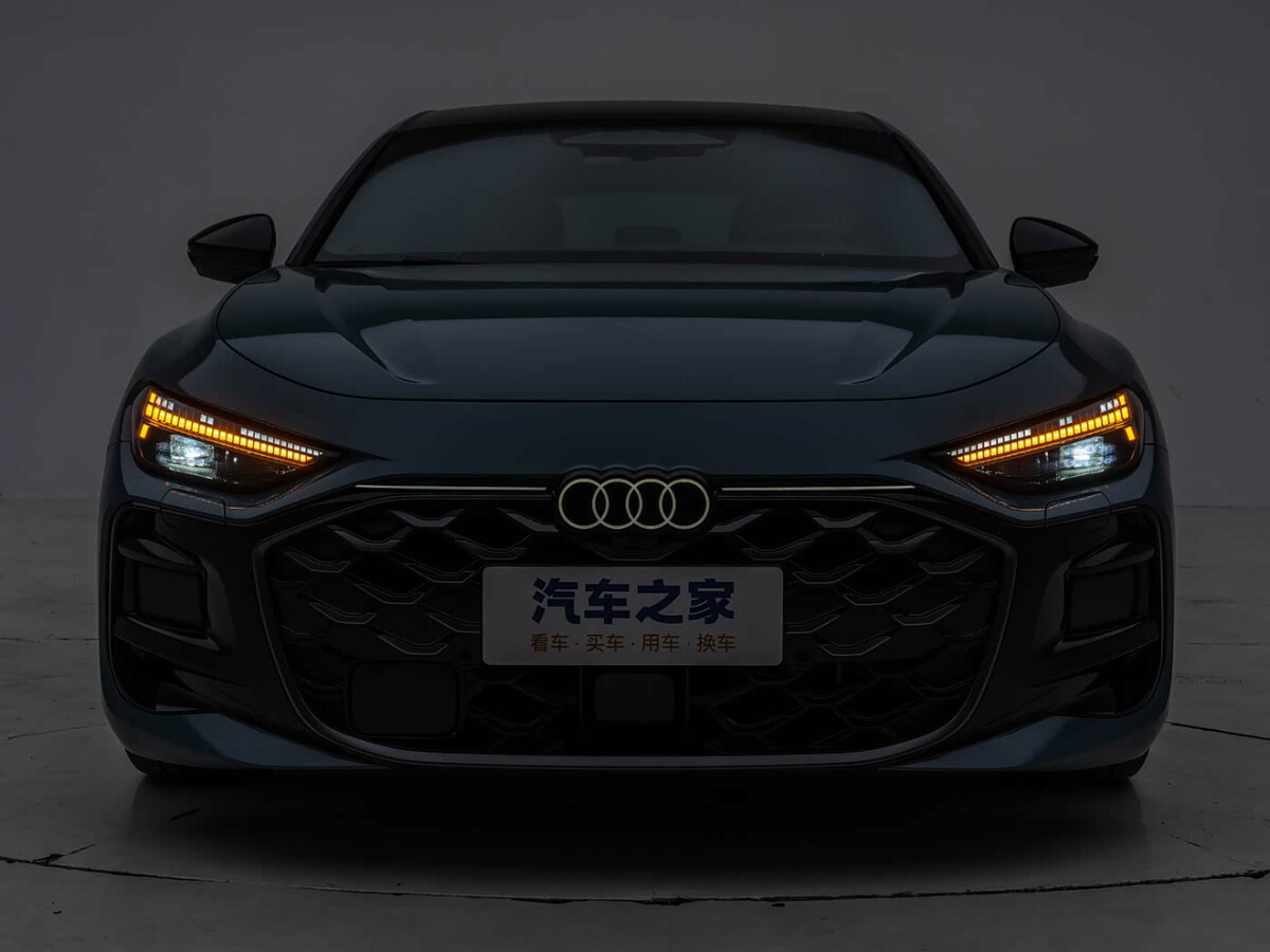 [신차공개] 2025 아우디 A5L 스포트백 (CN)  썸네일