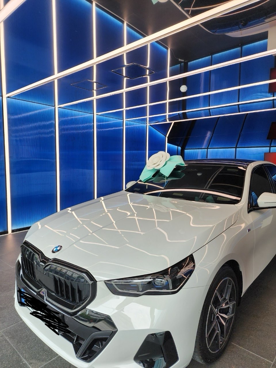 BMW 5์๋ฆฌ์ฆ 520i M ์คํฌ์ธ P2 ๊ฒ์๊ธ ์ธ๋ค์ผ