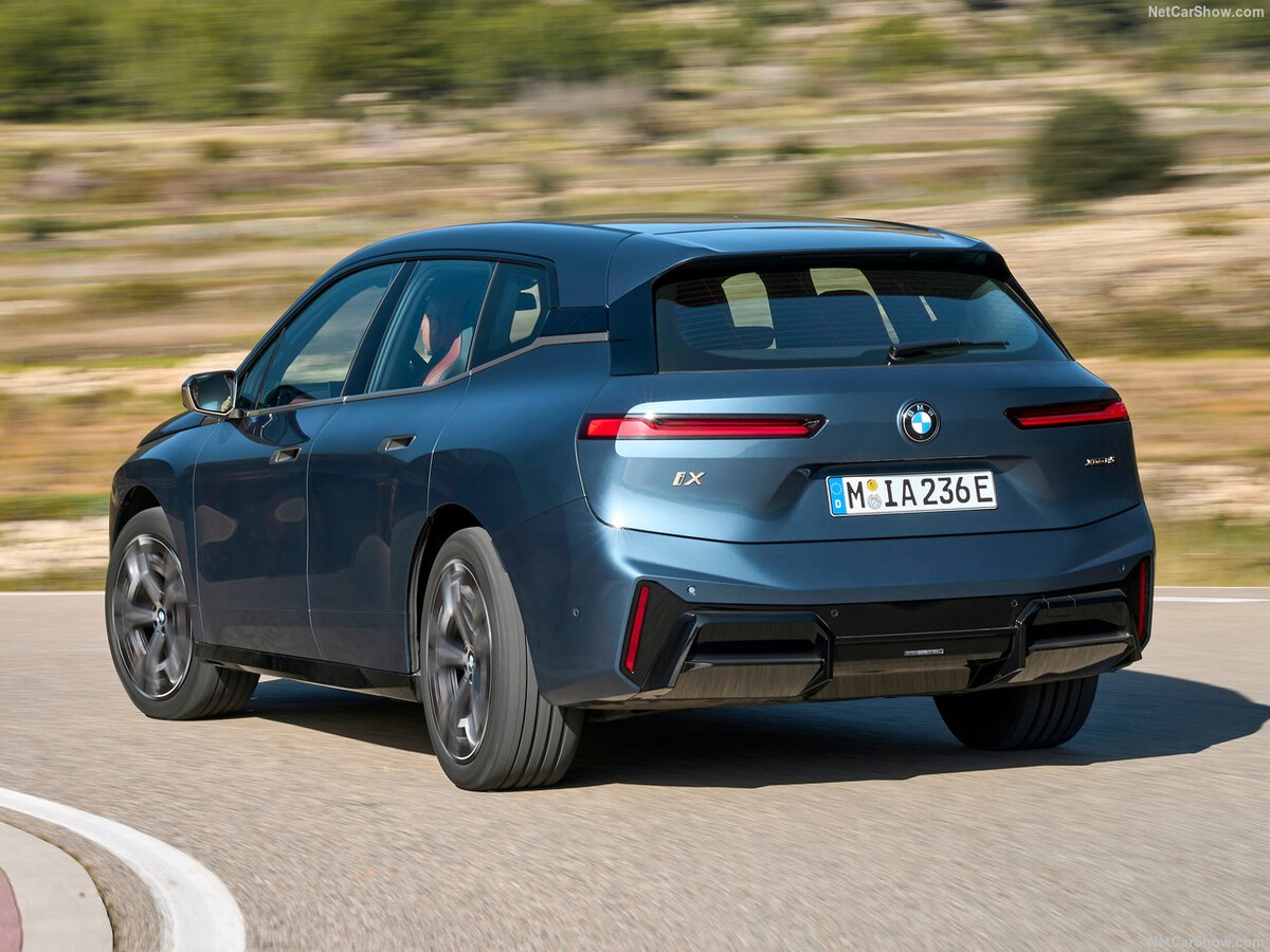 [신차출시] 2026 BMW iX 페이스리프트  썸네일