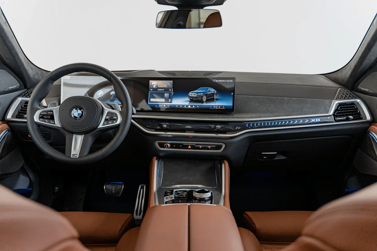 [신차사진] 2025 BMW X6 30d 카본블랙 + 타르투포  썸네일