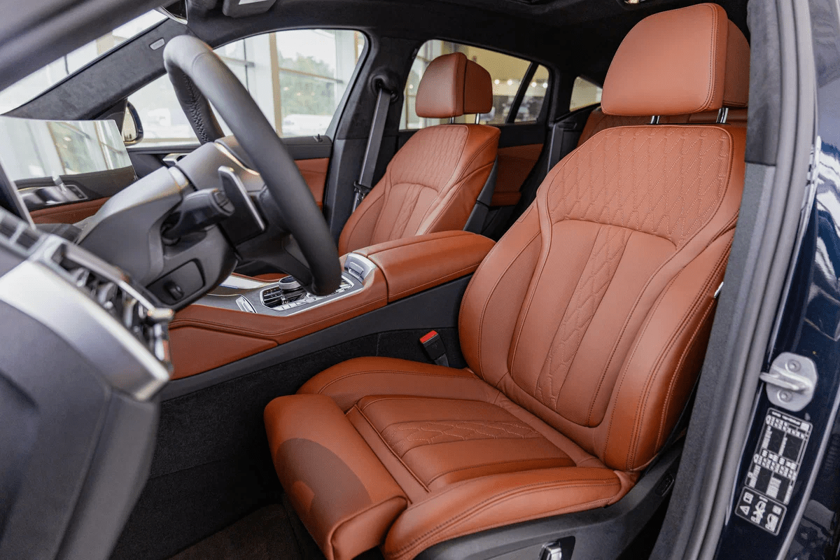 [신차사진] 2025 BMW X6 30d 카본블랙 + 타르투포  썸네일