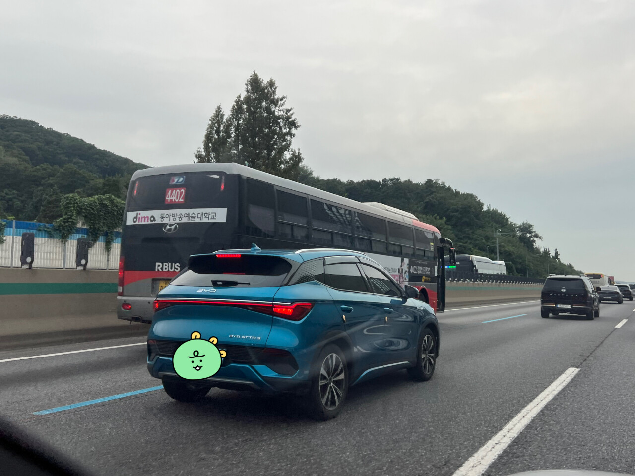 이게 BYD 전기차군요. 실물 처음 목격 게시글 썸네일