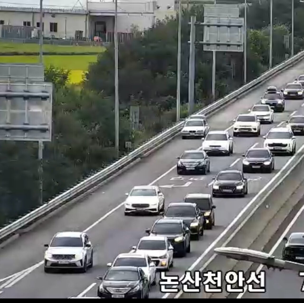 귀성길 뻗어버린 e바디 bmw 게시글 썸네일