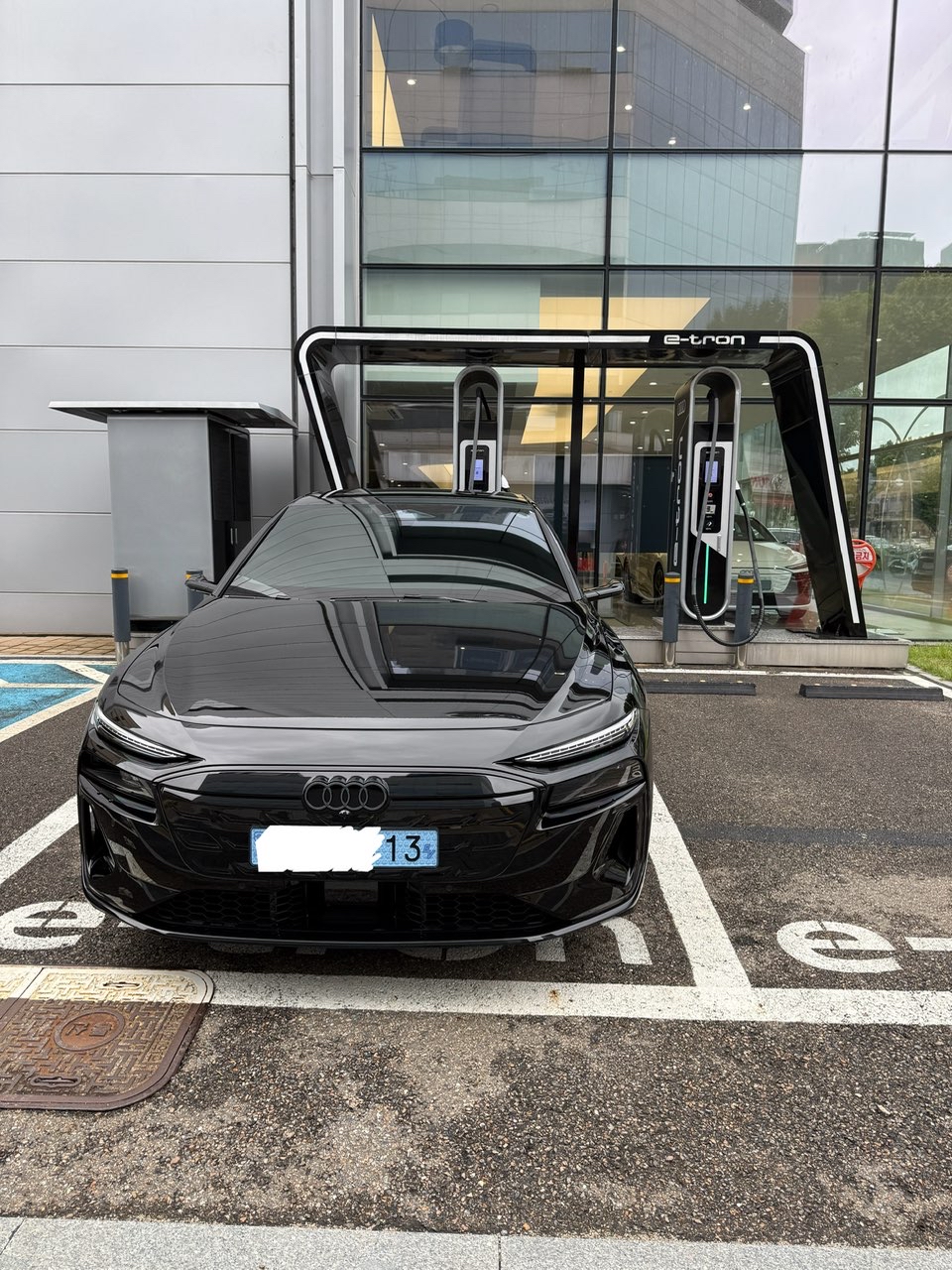A6 etron 블랙에디션 출고 후기 썸네일 이미지