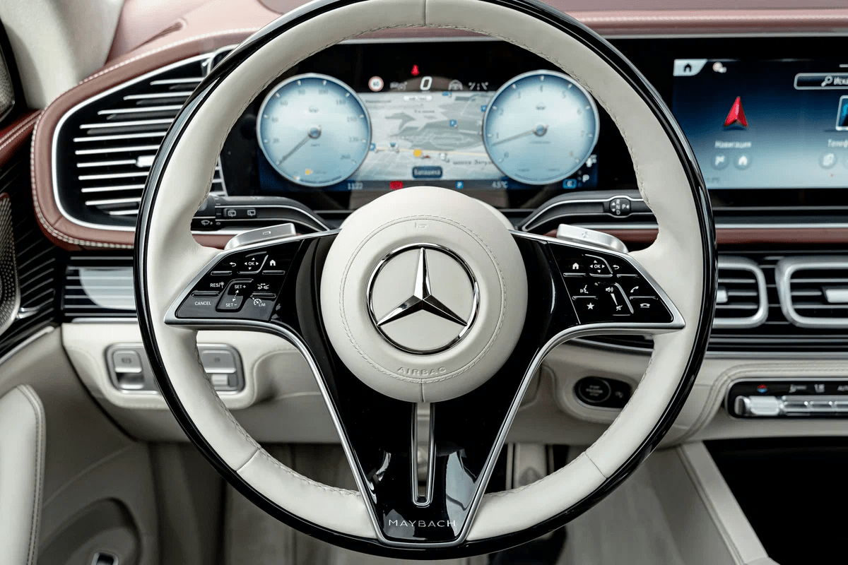 [신차사진] 2025 벤츠 GLS 600 마이바흐 4시트  썸네일