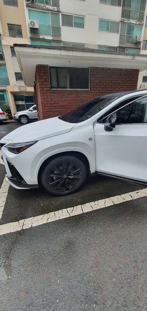 렉서스 450h+sports 썸네일