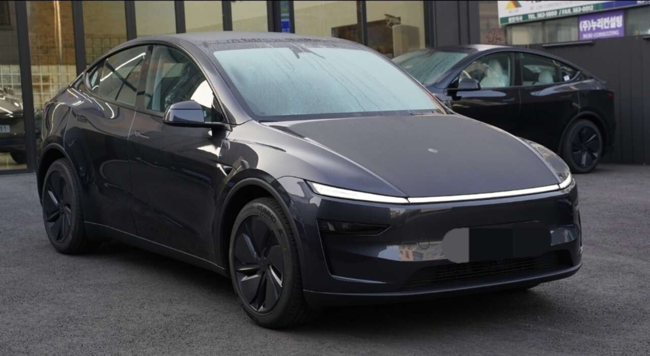 테슬라 모델 Y 롱레인지 AWD 이미지1
