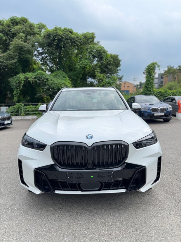 BMW X5 인기 진짜 많네요~ 지금 계약하면 내년에 받을각  게시글 썸네일