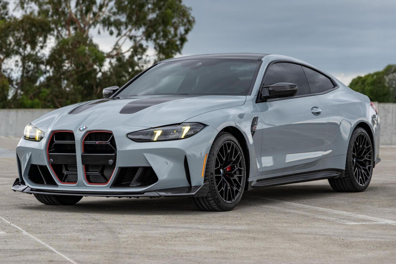 [신차사진] 2025 BMW M4 CS  게시글 썸네일