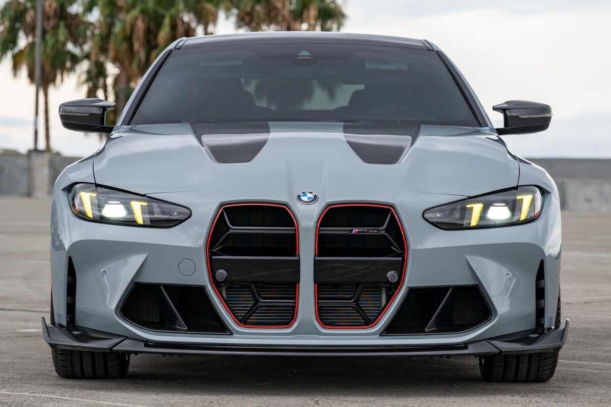 [신차사진] 2025 BMW M4 CS  썸네일