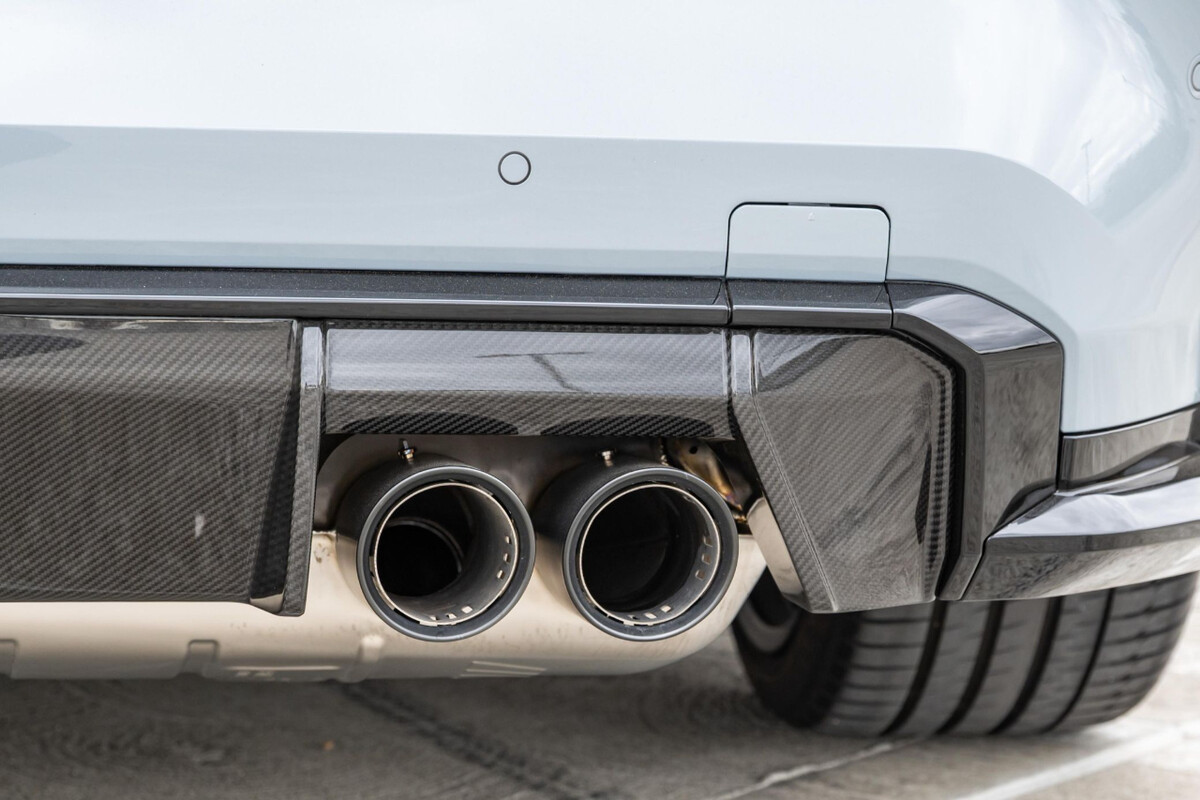 [신차사진] 2025 BMW M4 CS  썸네일