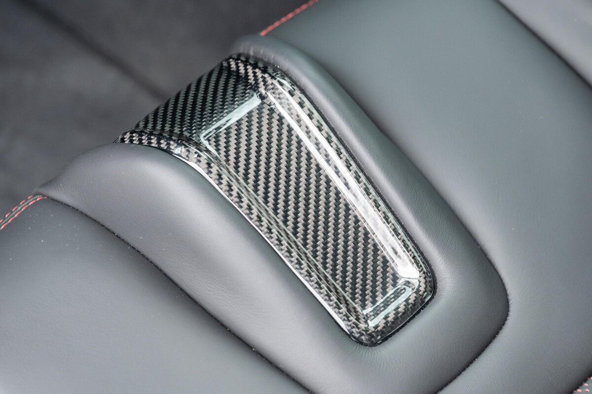 [신차사진] 2025 BMW M4 CS  썸네일