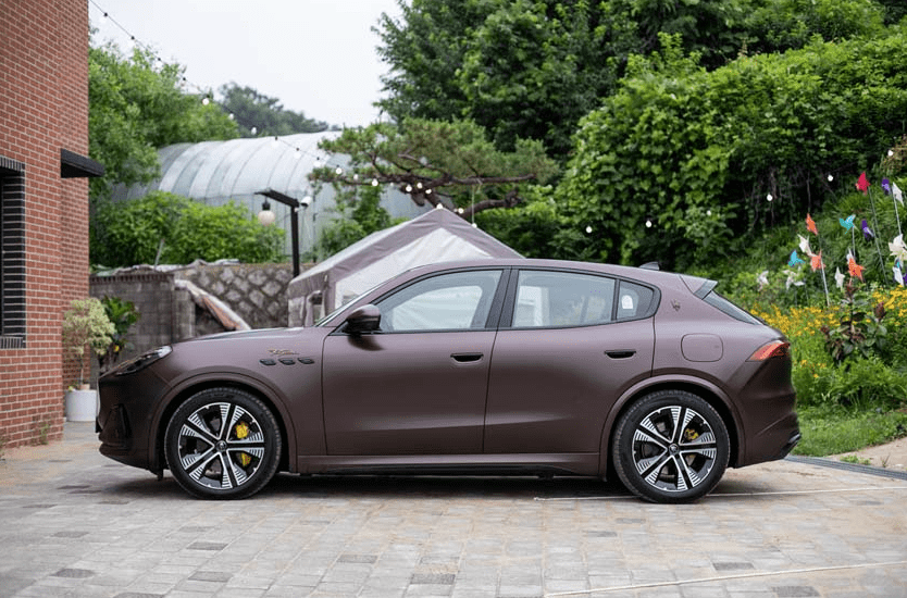 BMW X5 (정가) vs 마세라티 그레칼레 전기차 (3천만원 할인)  썸네일