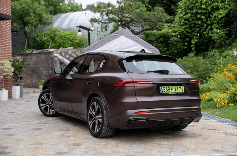 BMW X5 (정가) vs 마세라티 그레칼레 전기차 (3천만원 할인)  썸네일