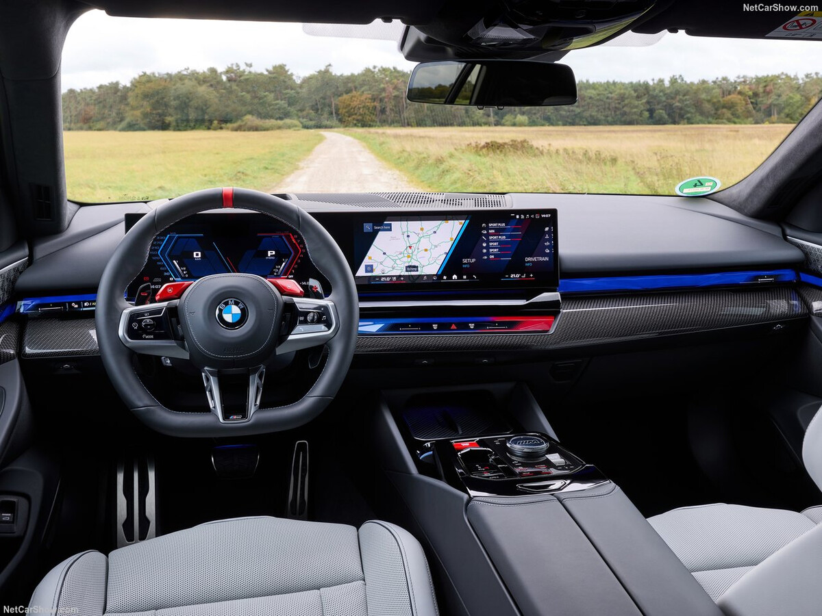 [출시예정] BMW 빼뺴로 데이에 큰 거 옵니다 썸네일