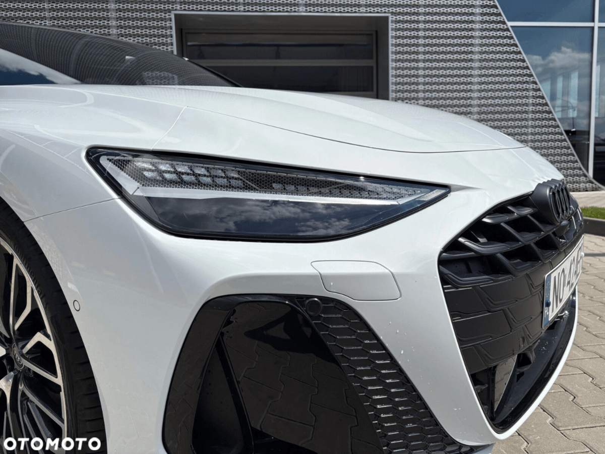 [신차사진] 2026 아우디 A6 풀체인지 (화이트 + 베이지시트) 썸네일