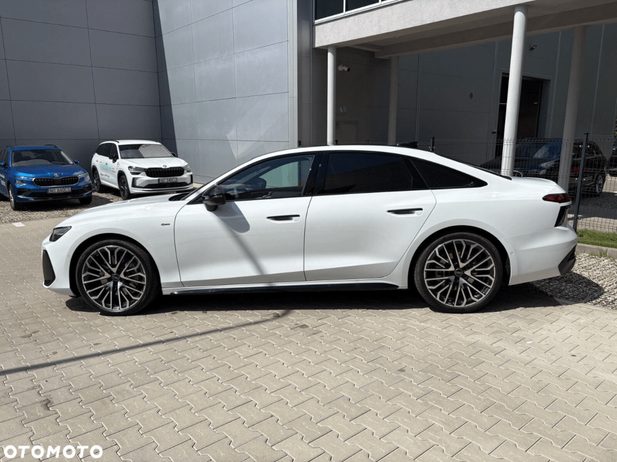 [신차사진] 2026 아우디 A6 풀체인지 (화이트 + 베이지시트) 썸네일