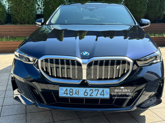 5시리즈(i5) 색상 고민 옥사이드 그레이 별로인가요? 썸네일