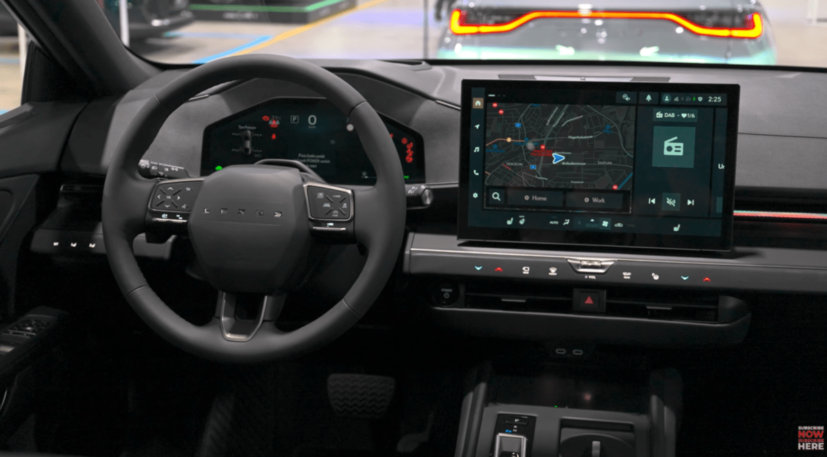 렉서스 ES 풀체인지 엄청 잘 나왔네요 (실물 캡쳐)  썸네일