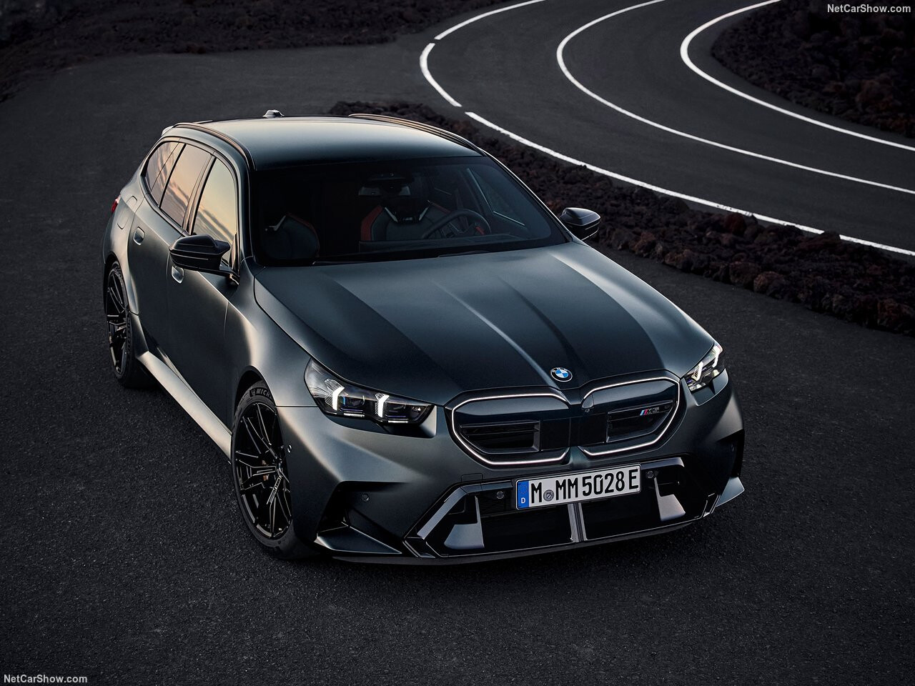 "엄마한텐 비밀이야" BMW 우주명차 등장에 아빠들 카푸어되게 생겼네! 게시글 썸네일