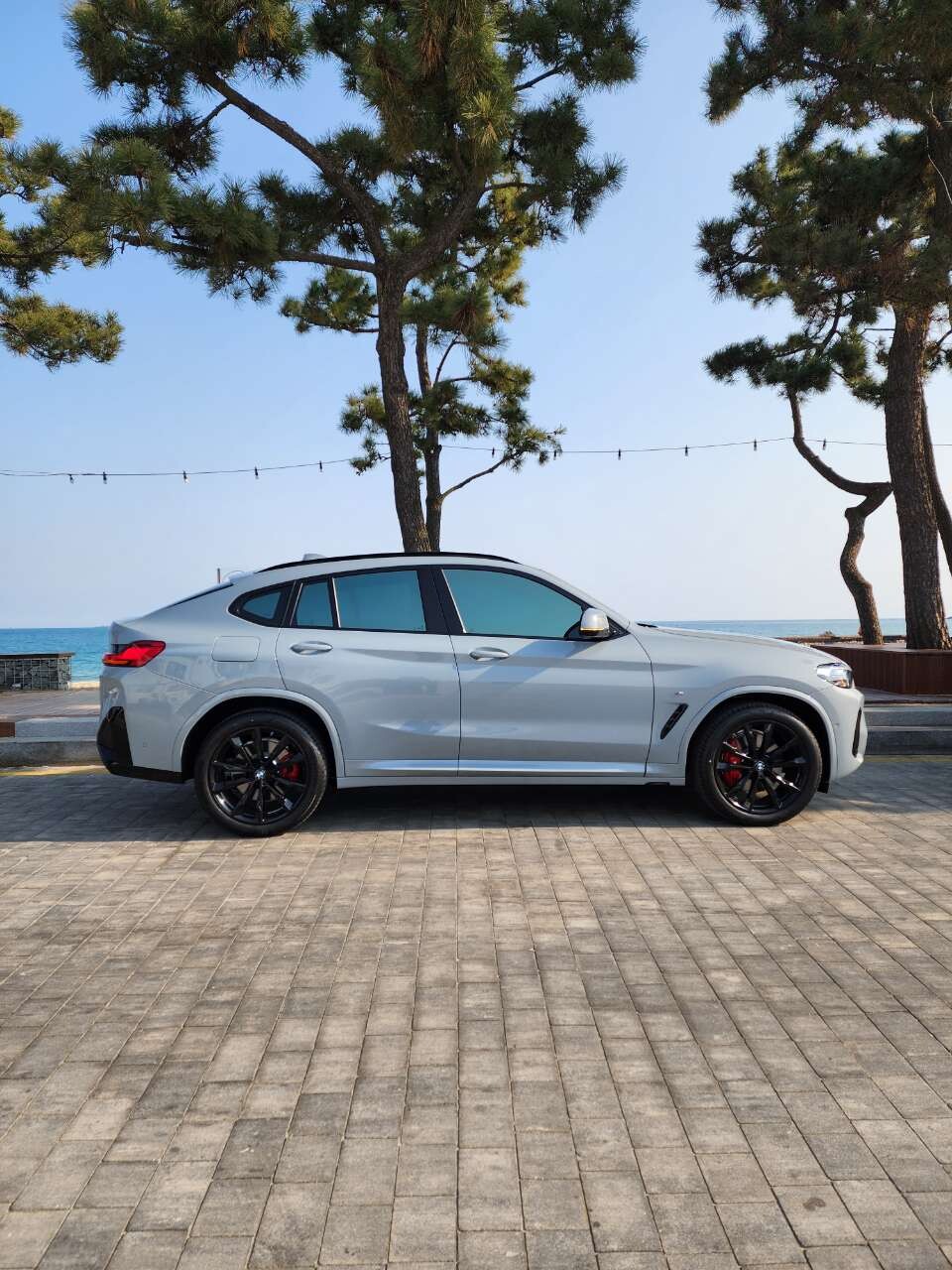 X4 컴팩트해서 편리하고 디자인에 끌리다 썸네일