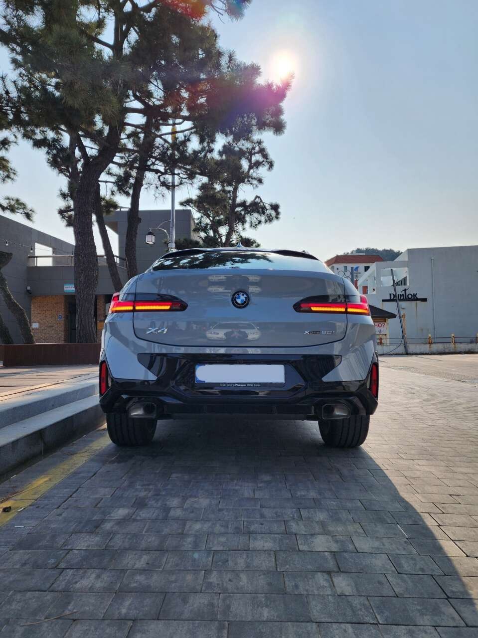 X4 컴팩트해서 편리하고 디자인에 끌리다 이미지1