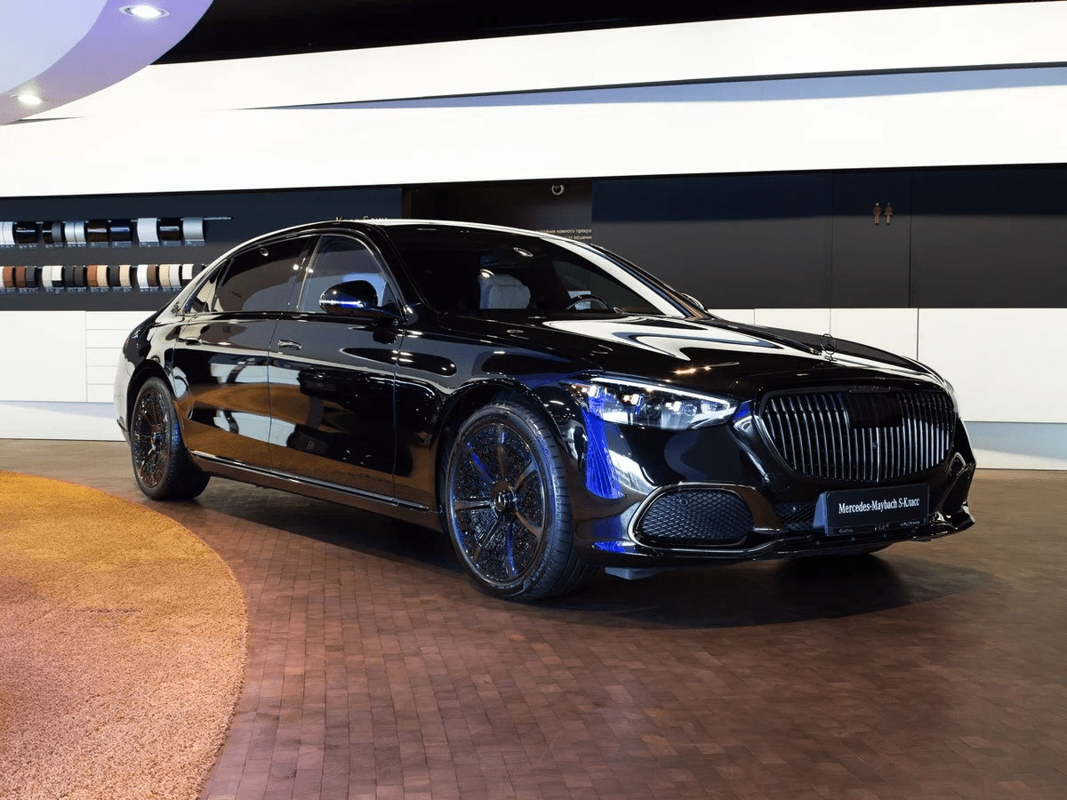 [신차사진] 2025 메르세데스 마이바흐 S580  게시글 썸네일