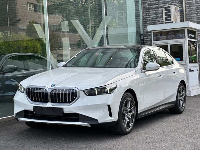 520i MSP vs 530i 베이스 형님들의 선택은? 썸네일