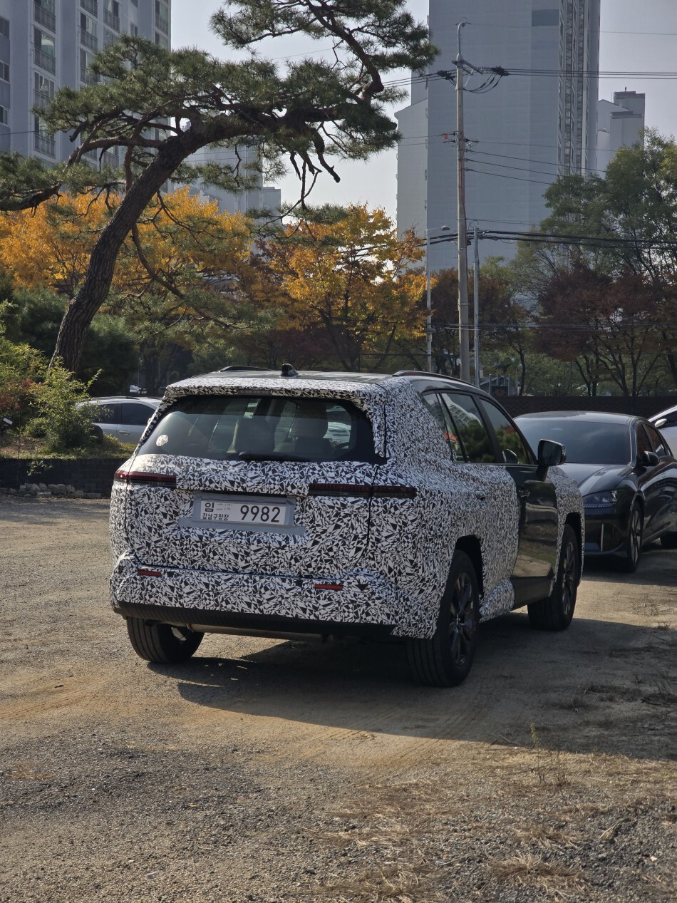 토요타 라브4 풀체인지 국내 테스트카 떴네요  썸네일