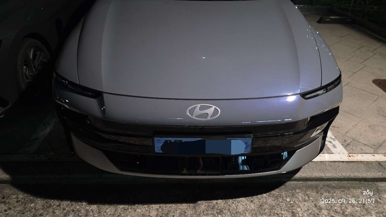 현대 아이오닉6 스탠다드 프레스티지 이미지3