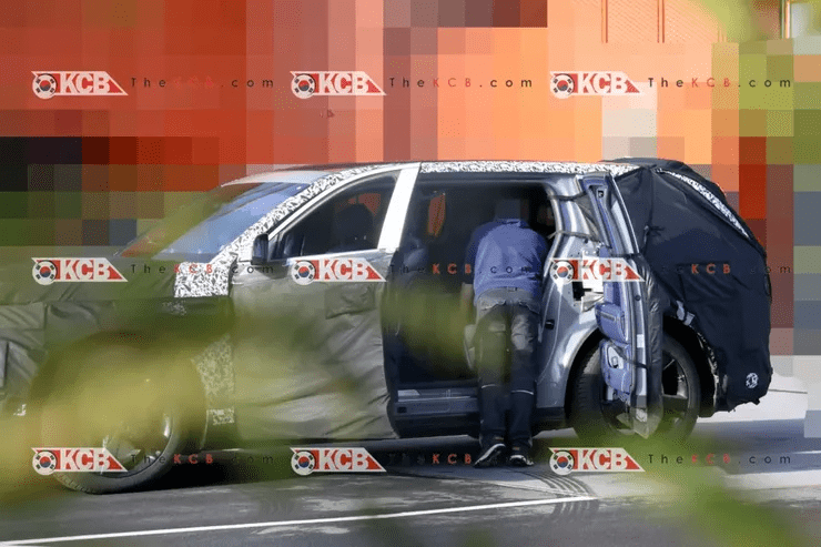 제네시스 GV90 코치도어 유출됐는데 멋지네요  썸네일