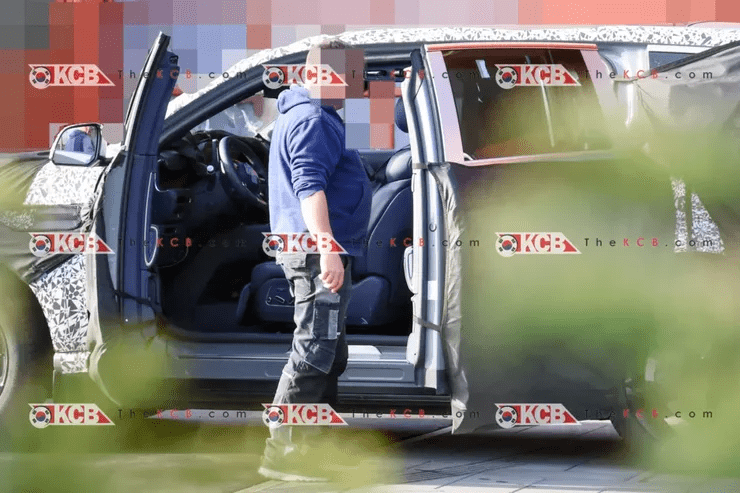 제네시스 GV90 코치도어 유출됐는데 멋지네요  썸네일