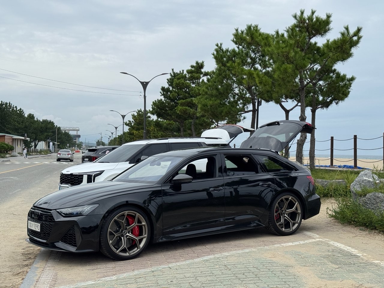 아우디 RS6 아반트 퍼포먼스 썸네일 이미지